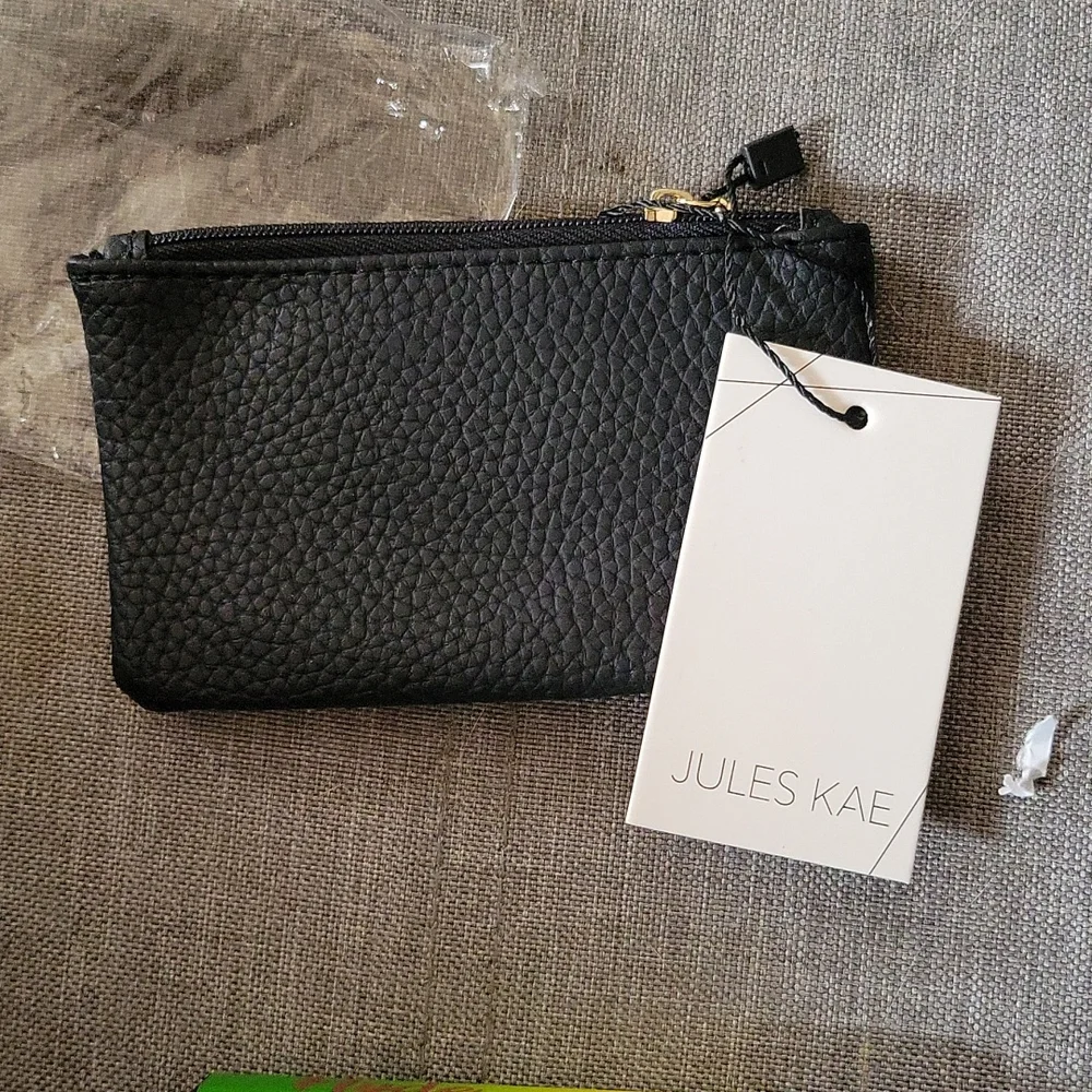 Card holder - Picture 2 of 2